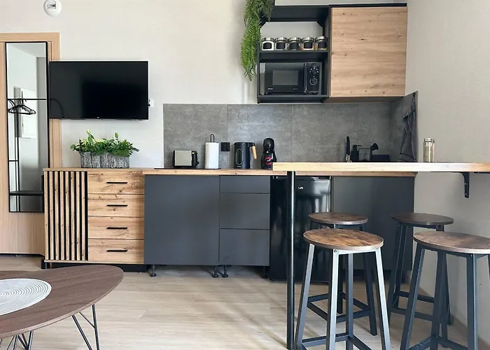 Jungle Apartment